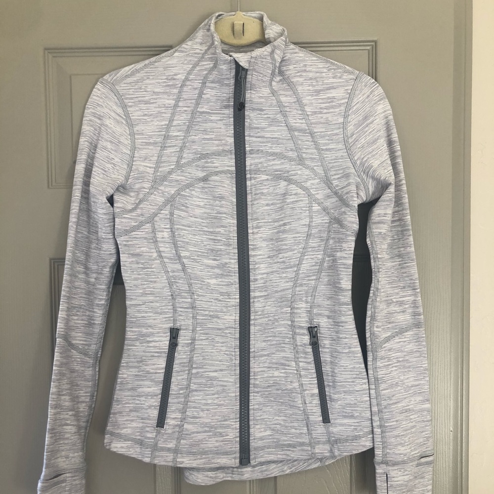 lululemon athletica Heathered Light Gray Zip-Up Jacket